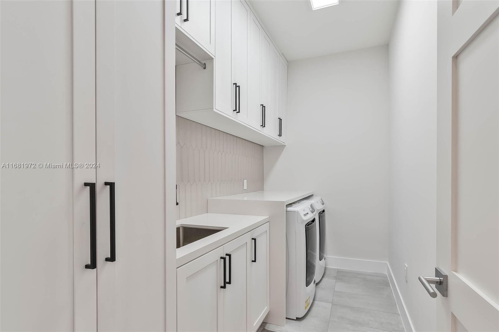 PINEVISTA ESTS - Residential