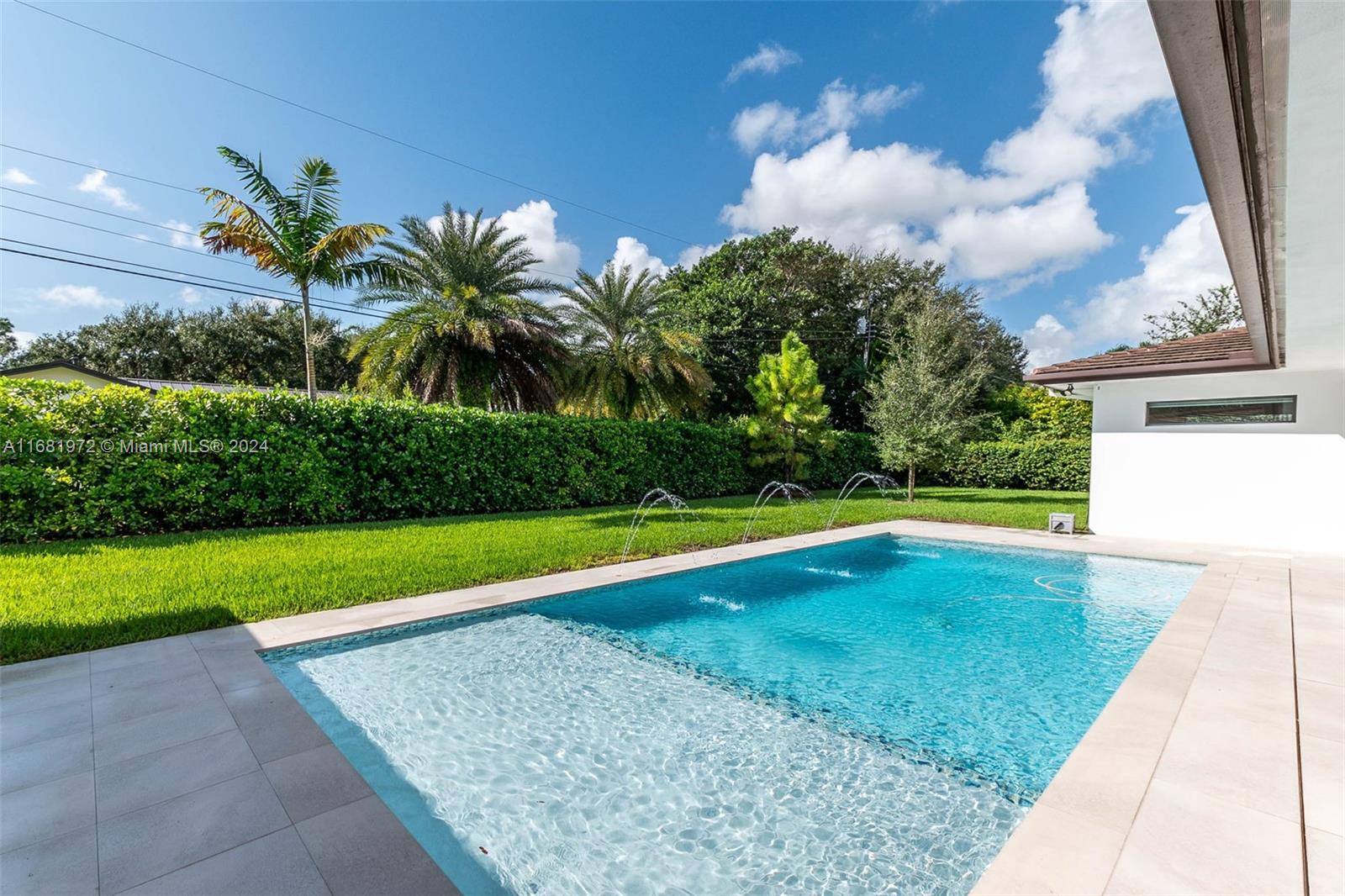 PINEVISTA ESTS - Residential