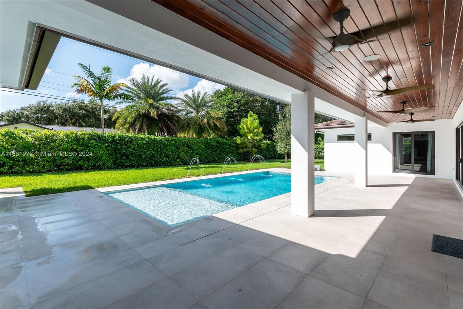 PINEVISTA ESTS - Residential