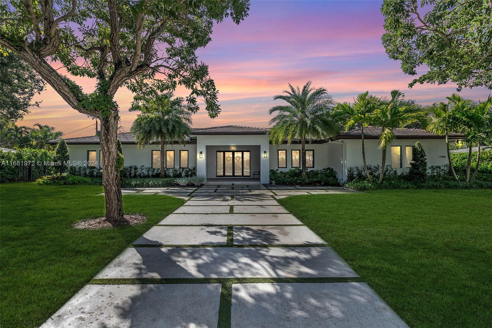 Property for Sale at 7720 Sw 130th St, Pinecrest, Miami-Dade County, Florida - Bedrooms: 4 
Bathrooms: 5  - $3,550,000