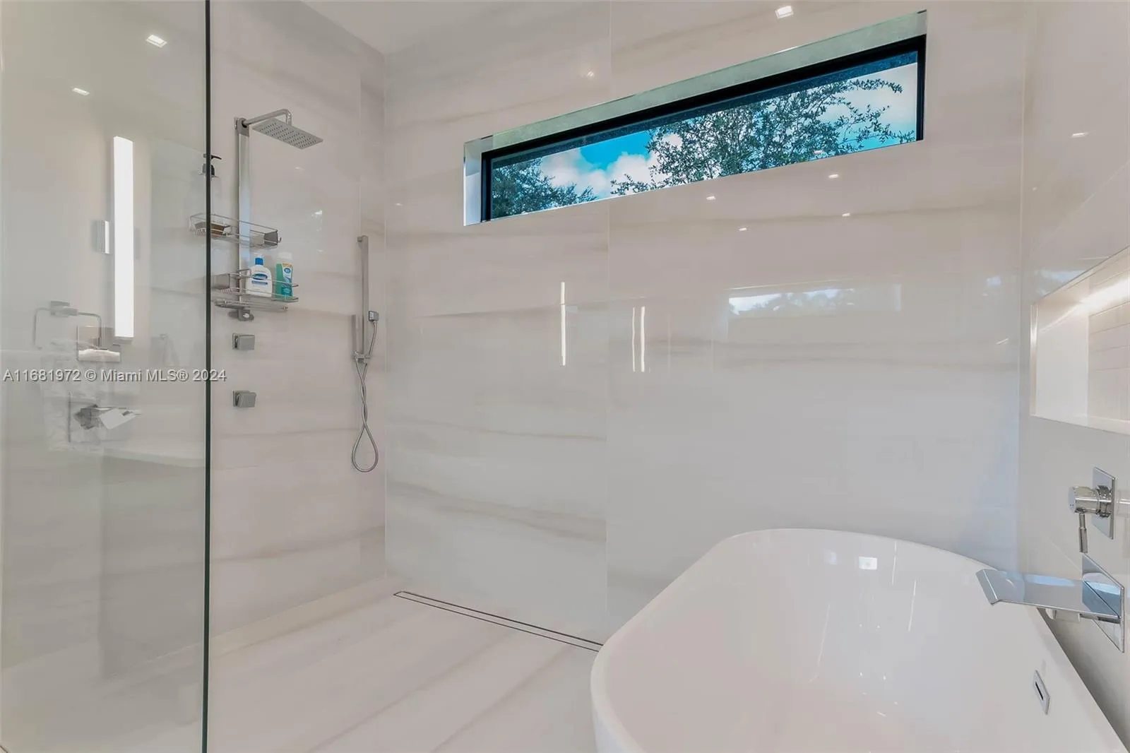 Pinecrest, Florida 33156, United States, 4 Bedrooms Bedrooms, ,5 BathroomsBathrooms,Residential,Active,37011