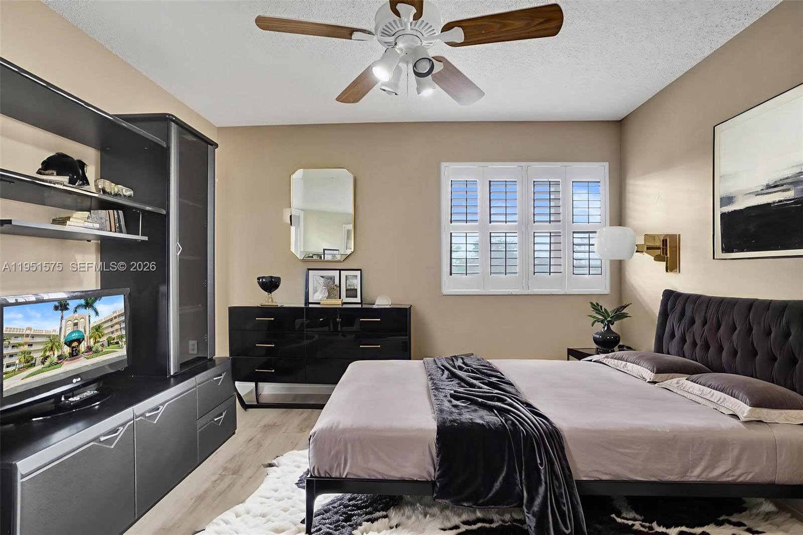 SOUTHAMPTON CONDOMINIUM I - Residential