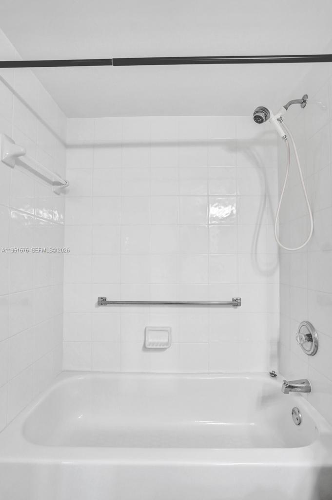 SOUTHAMPTON CONDOMINIUM I - Residential