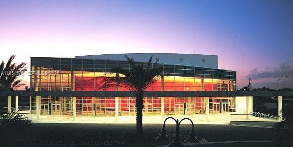 SOUTHAMPTON CONDOMINIUM I - Residential