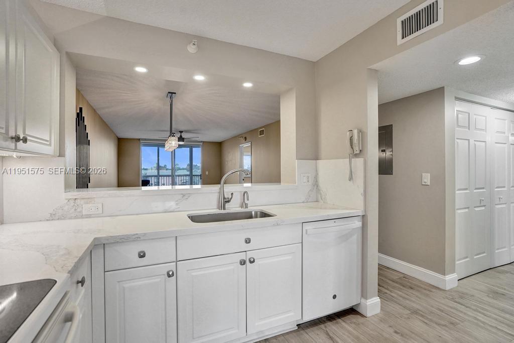 SOUTHAMPTON CONDOMINIUM I - Residential