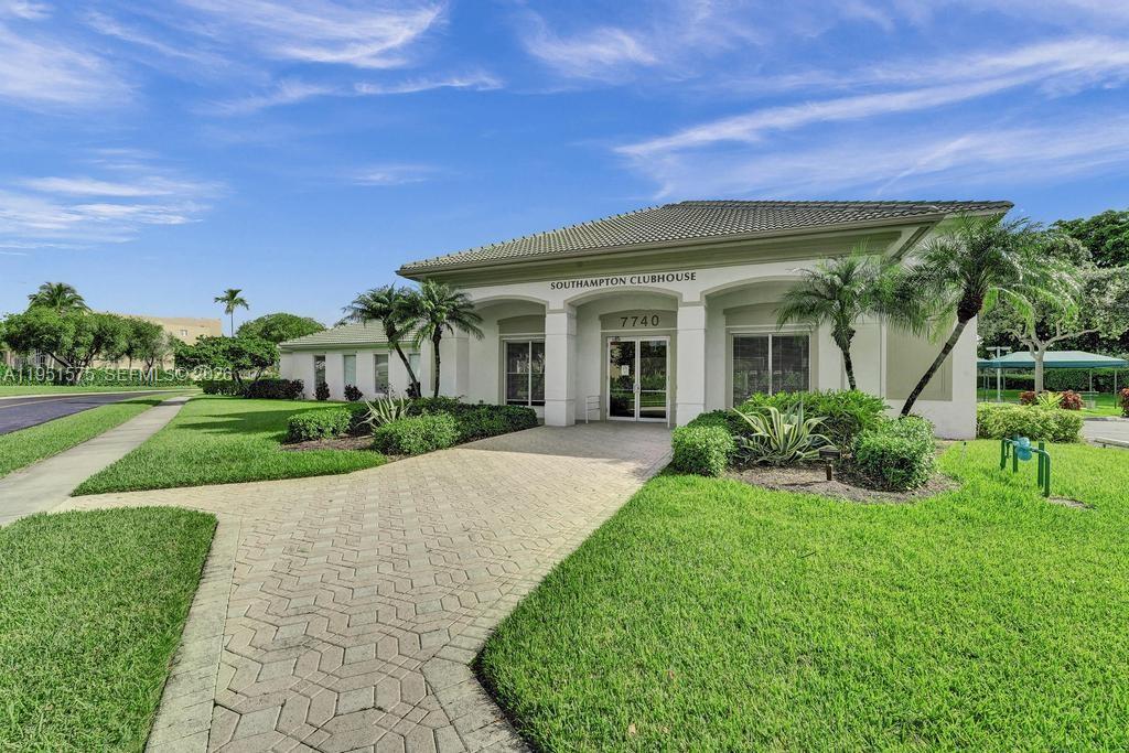 SOUTHAMPTON CONDOMINIUM I - Residential