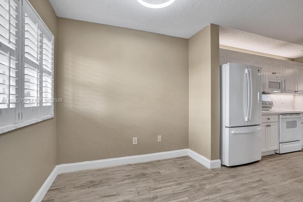 SOUTHAMPTON CONDOMINIUM I - Residential