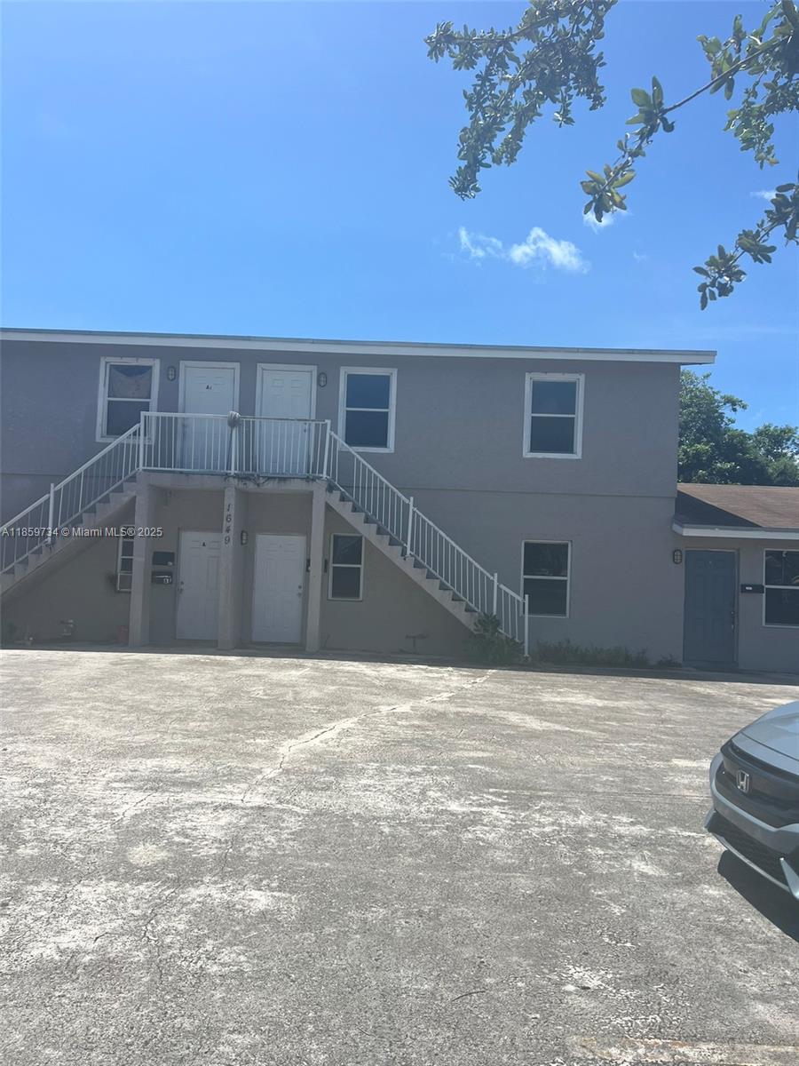 Spacious 4-bed, 3-bath two-story townhouse in Riviera Beach with a unique layout offering independent entrances to each level—ideal for multi-generational living or rental income
potential. Freshly updated and move-in ready, this versatile property features ample natural light, generous living areas, and a flexible floor plan. Conveniently located near schools, shopping and major highways. A rare opportunity to own a dual-access home with endless possibilities.