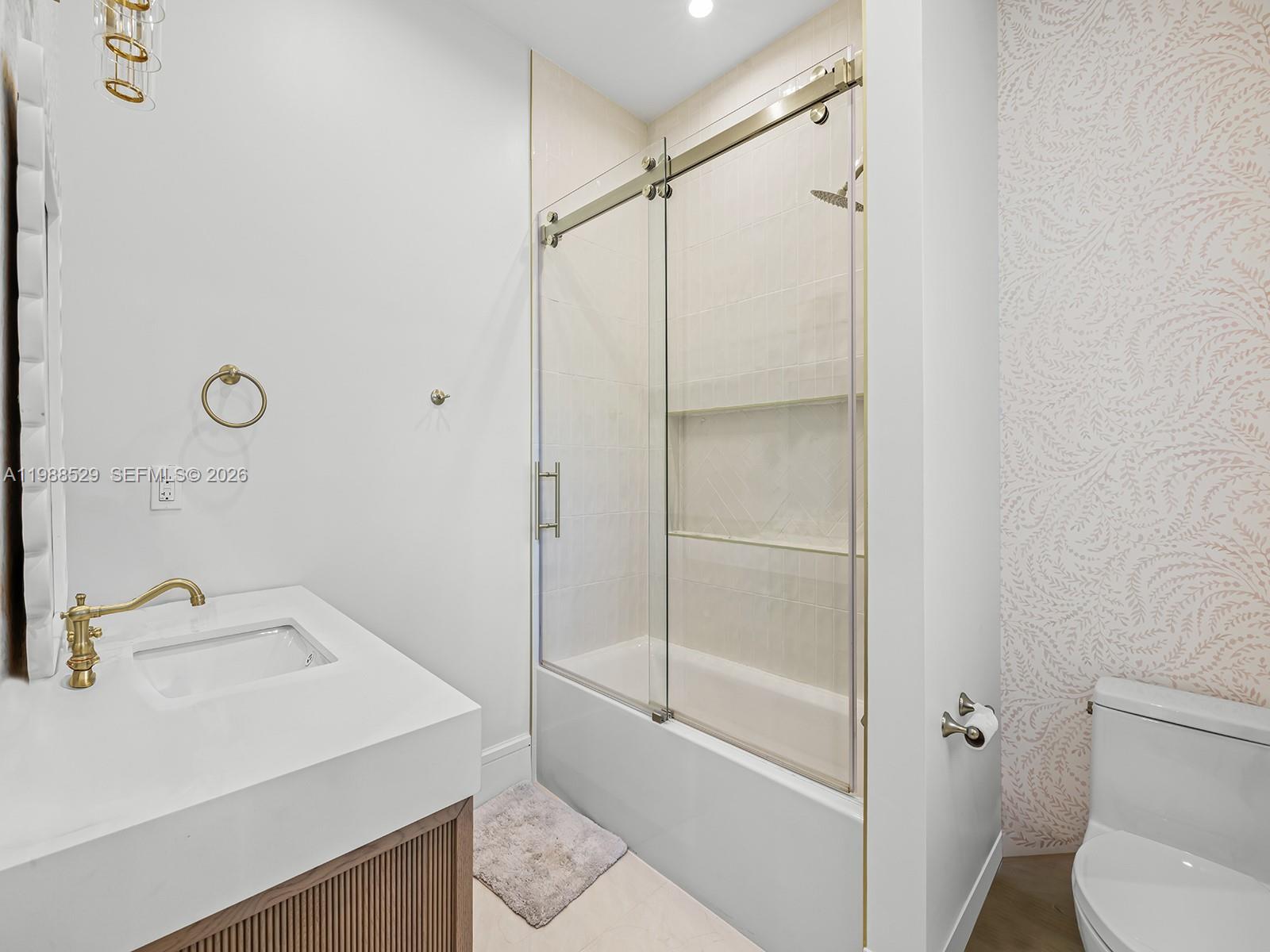 FARMERS ACRES - Residential