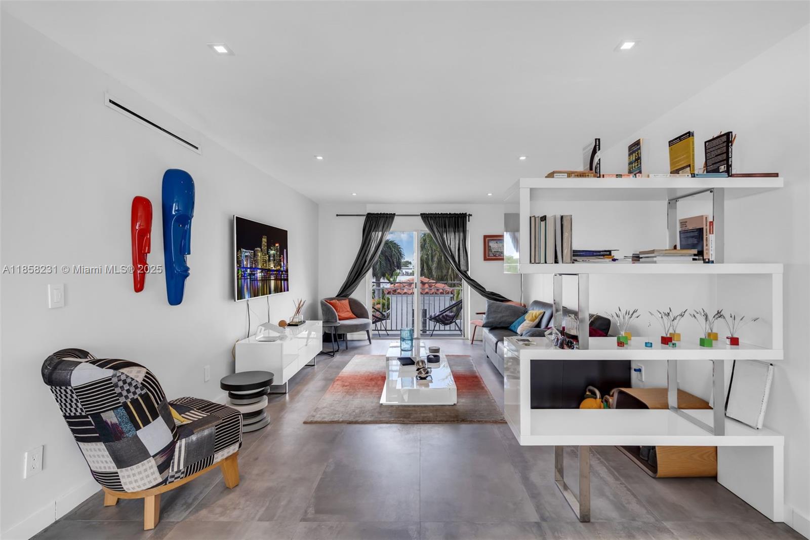 1519 Drexel Ave 403