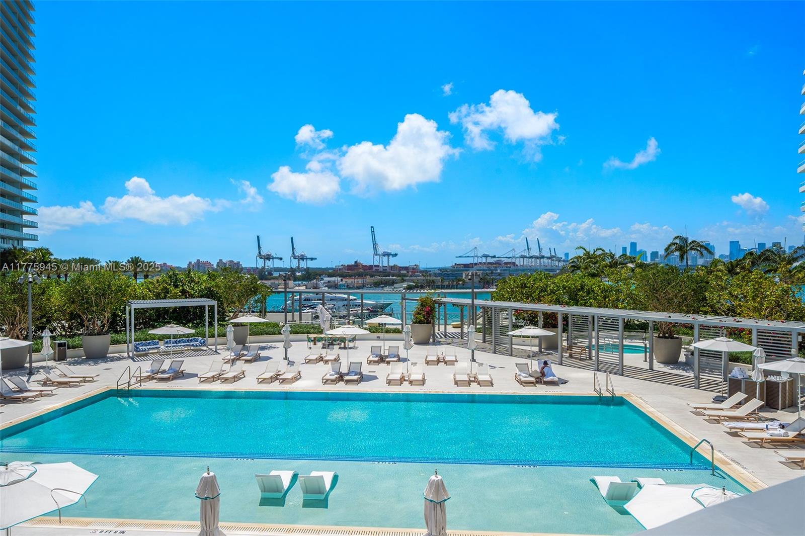 FIVE PARK - Residential Lease