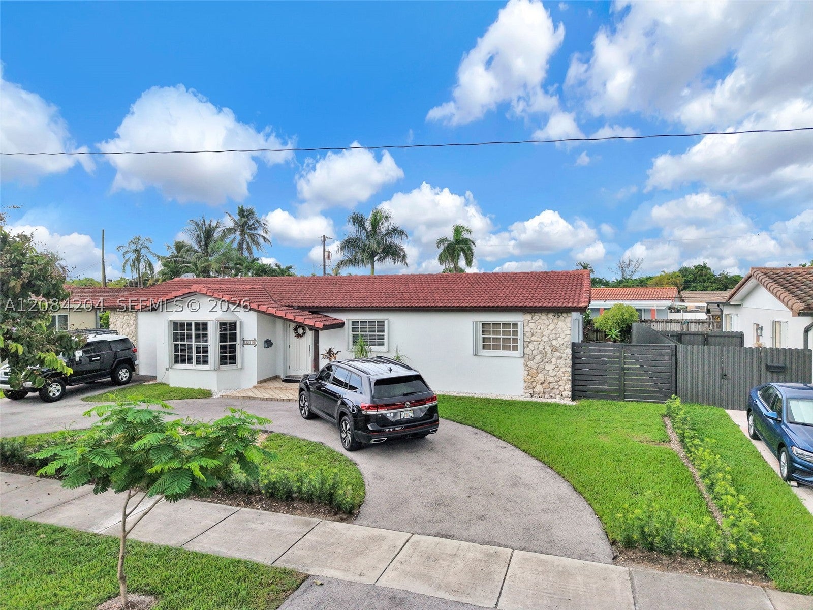 2211 SW 98th Pl