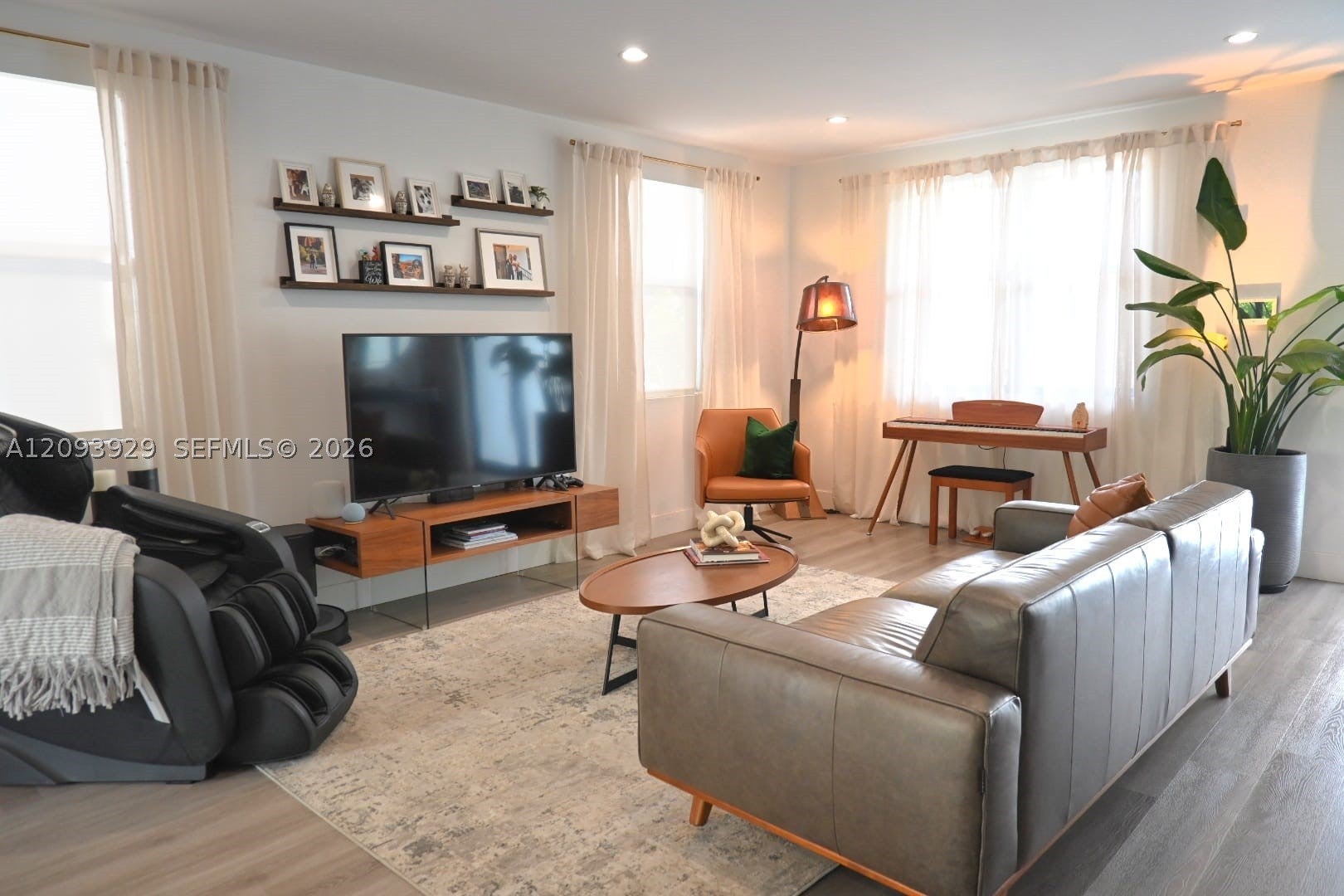 1619 NE 109 st B