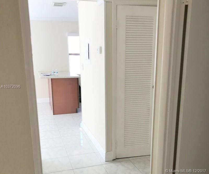 KENDALLWOOD VILLAS CONDO - Residential