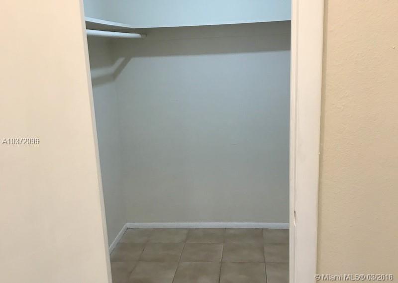 KENDALLWOOD VILLAS CONDO - Residential