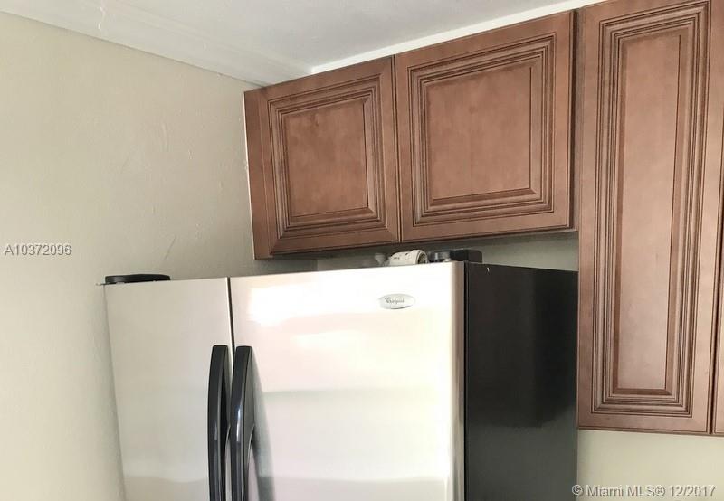 KENDALLWOOD VILLAS CONDO - Residential