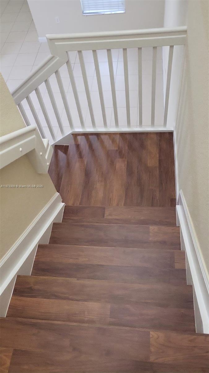 KENDALL COMMONS RESIDENTI - Residential Lease