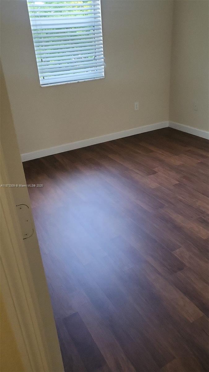 KENDALL COMMONS RESIDENTI - Residential Lease