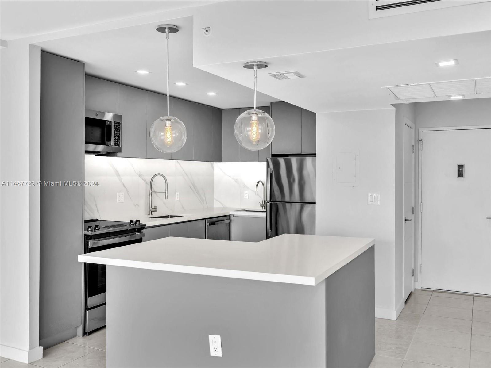 TOWER FORTY ONE CONDO - Residential