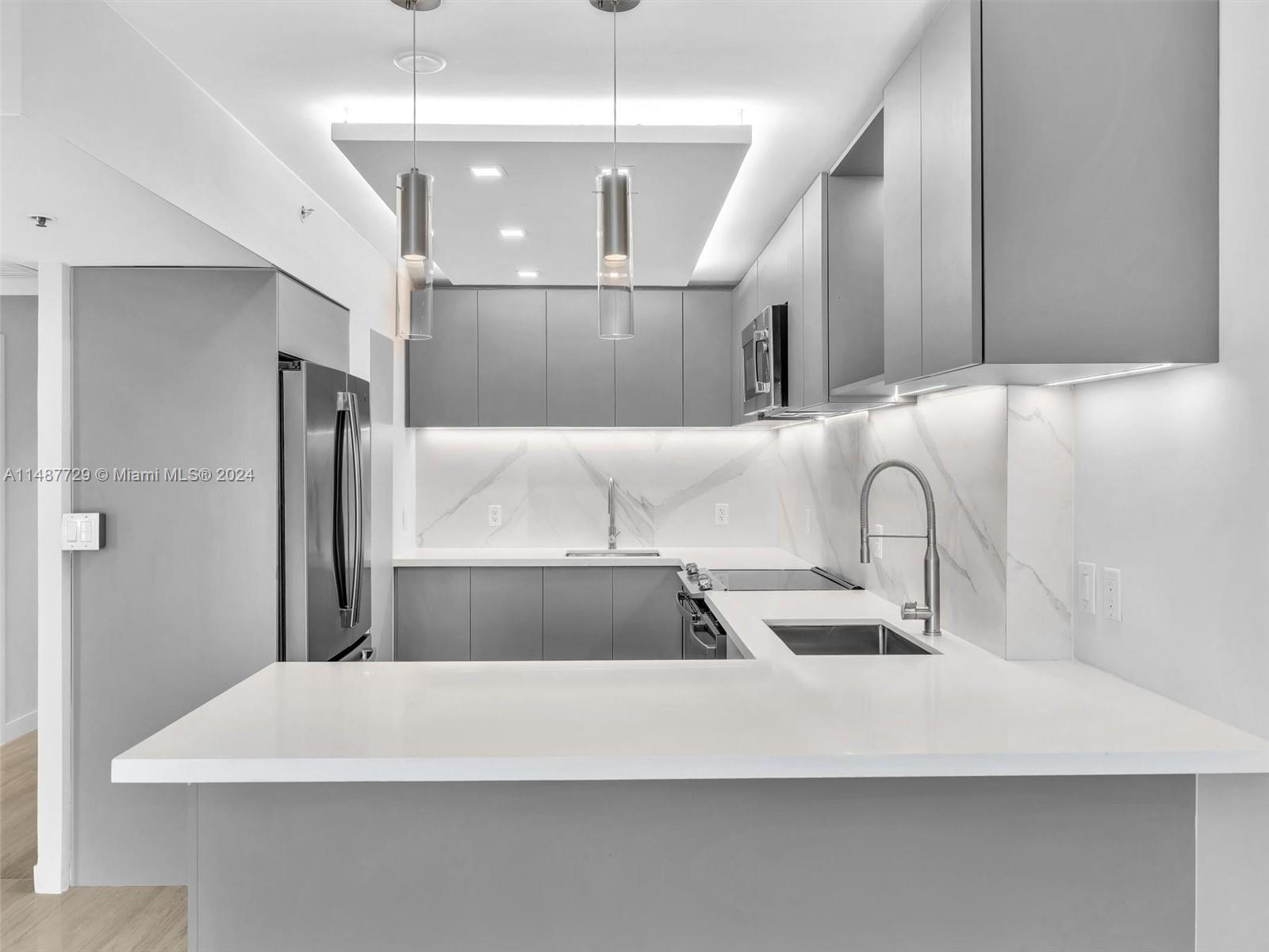 TOWER FORTY ONE CONDO - Residential