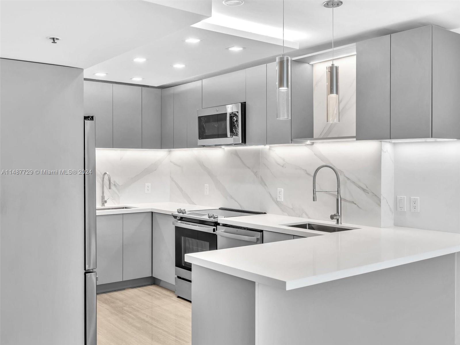 TOWER FORTY ONE CONDO - Residential