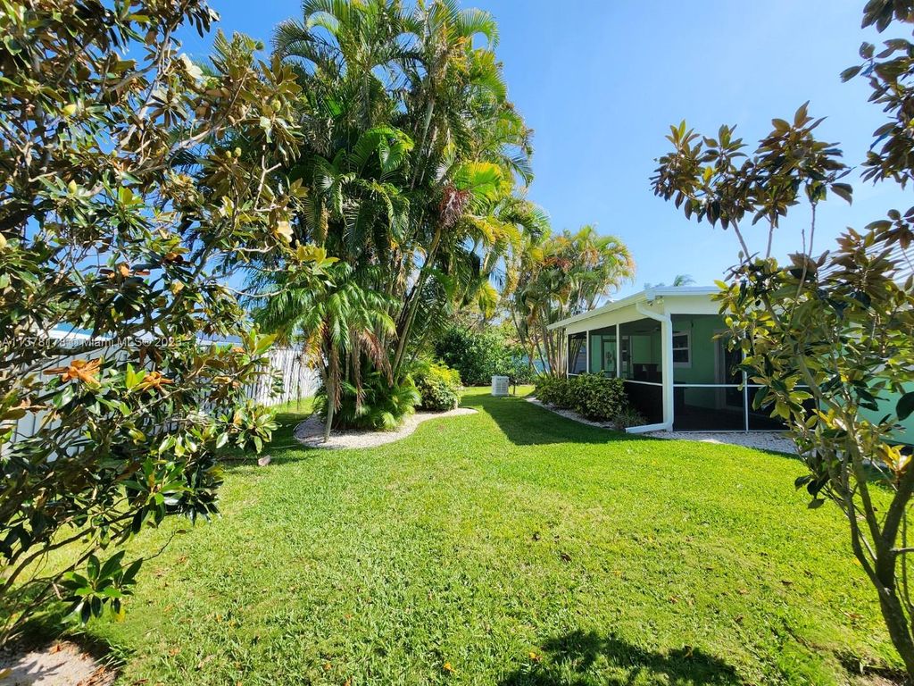 Photo of 1513 Lance Rd, Jupiter, FL 33469 (MLS # A11378178)