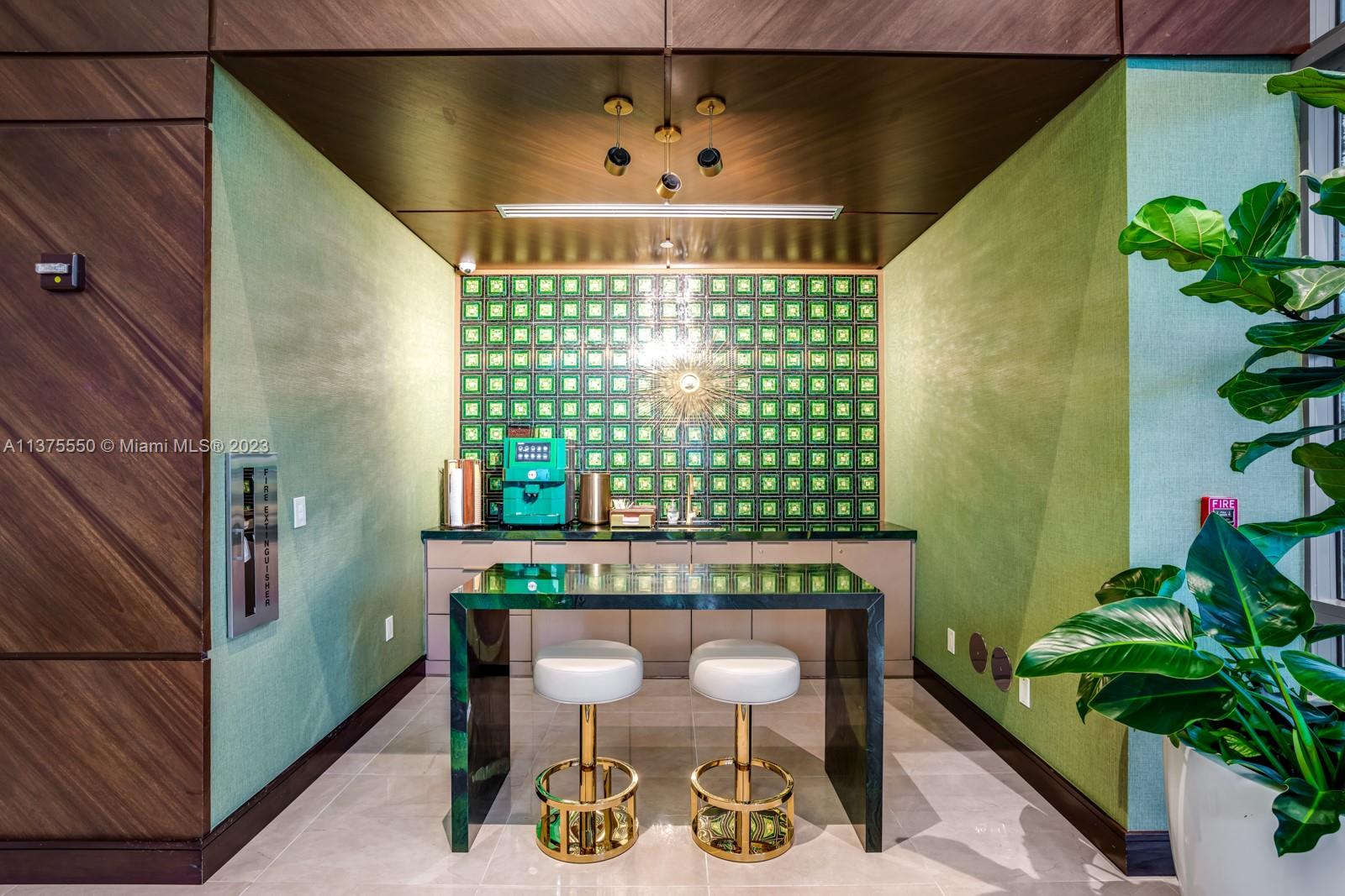 MEI CONDO - Residential