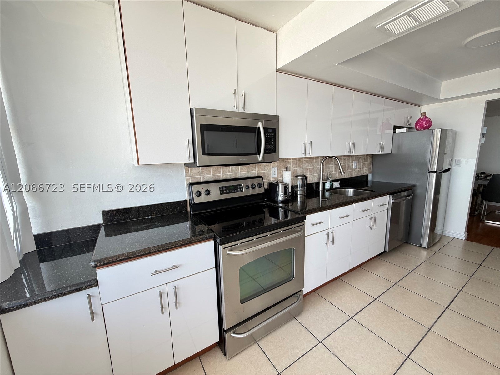 18031 Biscayne Blvd 601