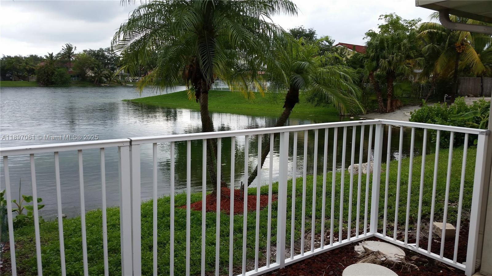 LAKES ON THE GREEN GWENDO - Residential Lease