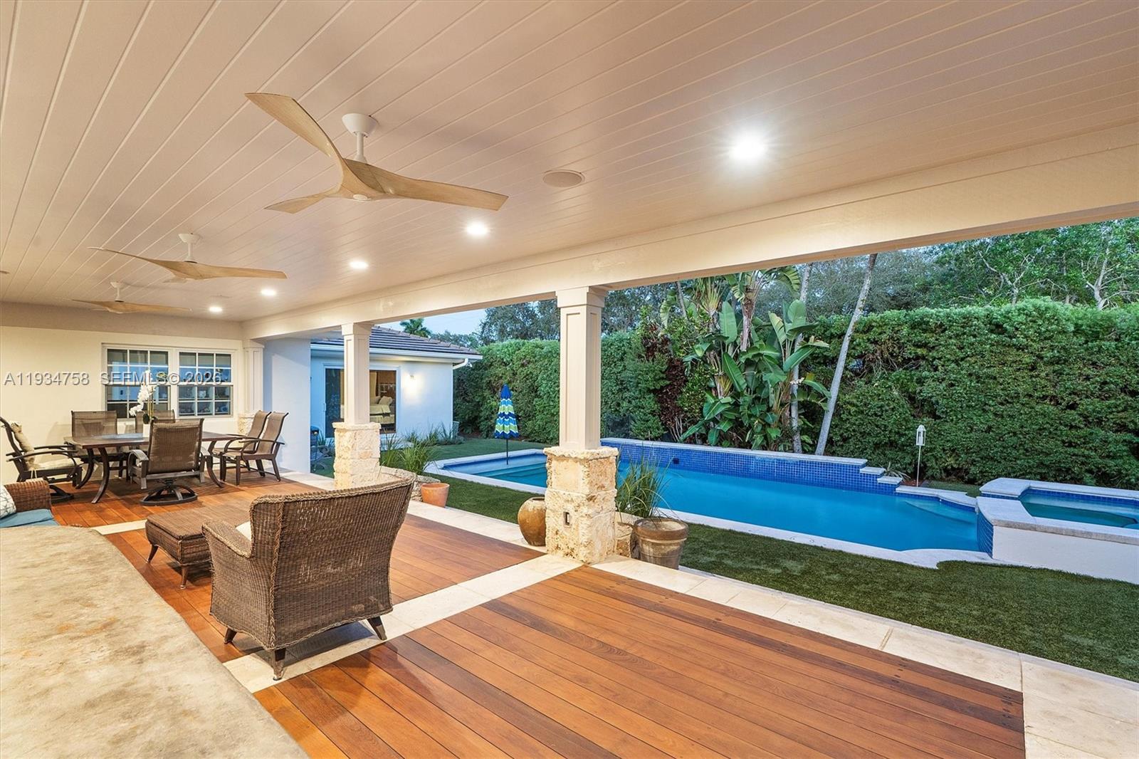 MIAMI SHORES SEC 1 AMD - Residential