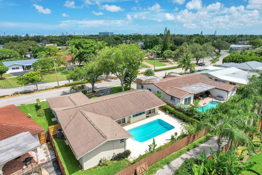 Photo of 1118 N 46th Ave, Hollywood, FL 33021 (MLS # A11394369)