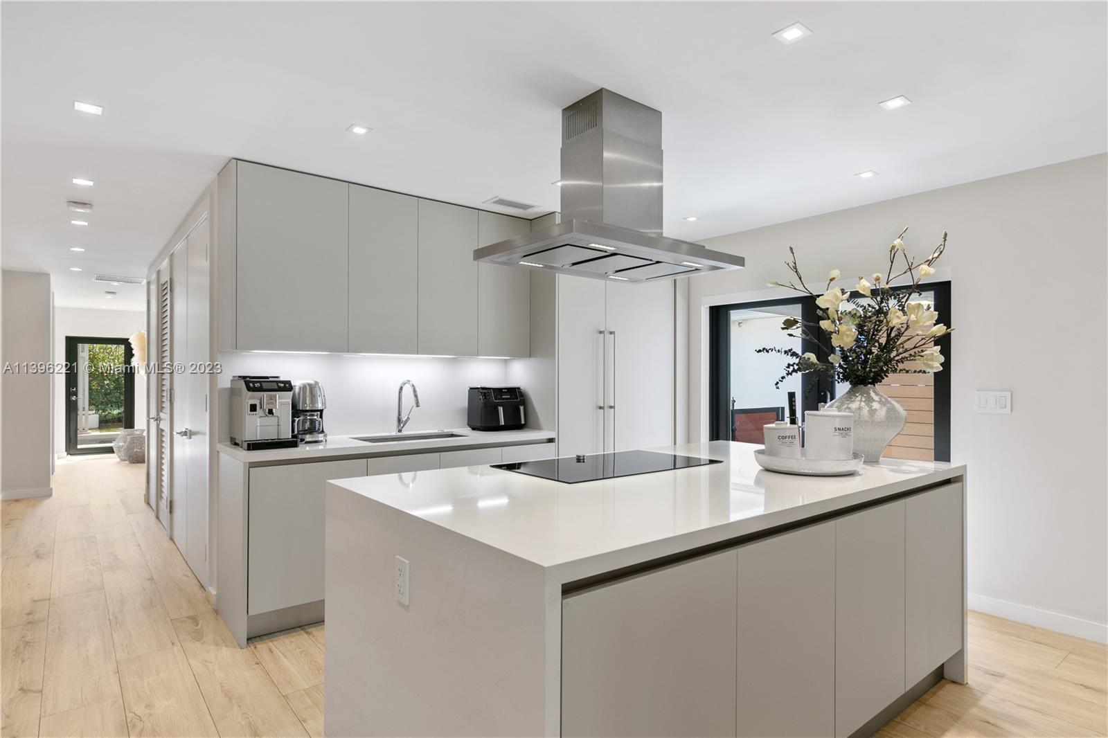 CORAL GABLES BILTMORE SEC - Residential