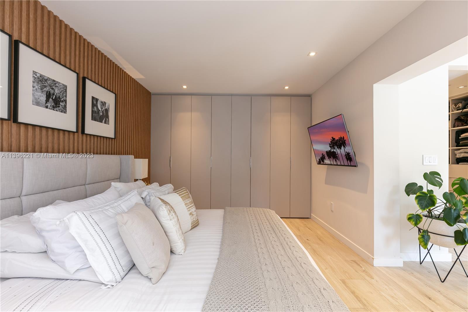 CORAL GABLES BILTMORE SEC - Residential