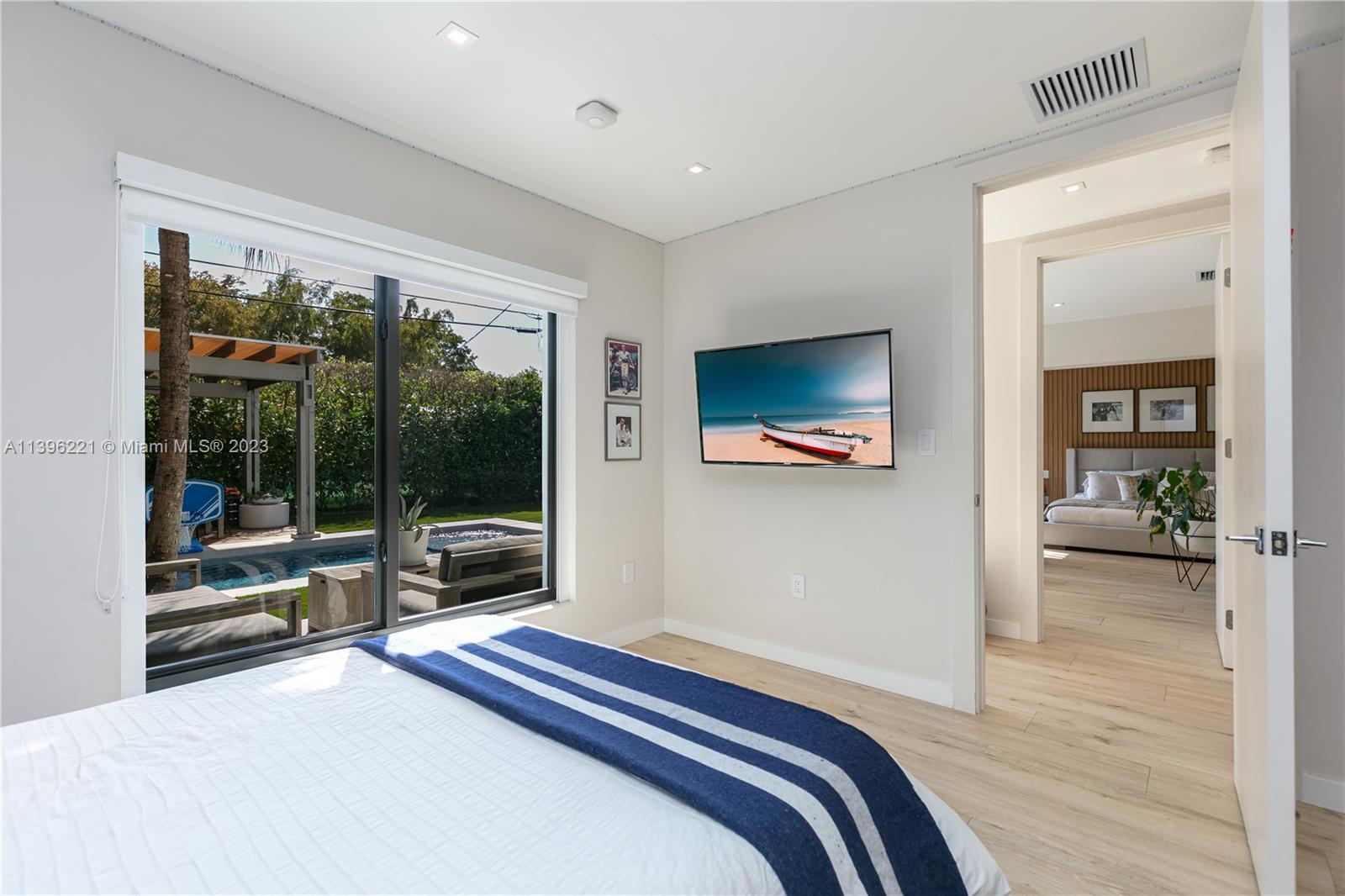 CORAL GABLES BILTMORE SEC - Residential