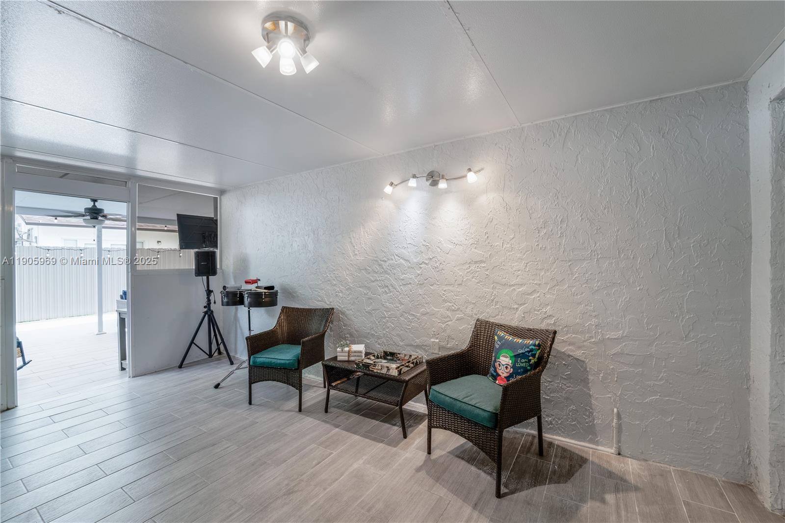 HAMMOCKS SEC 2 - Residential