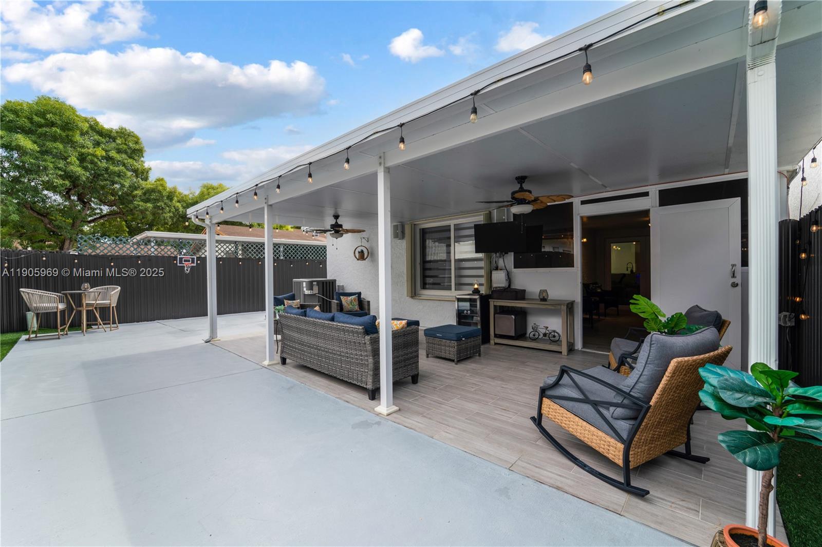 HAMMOCKS SEC 2 - Residential