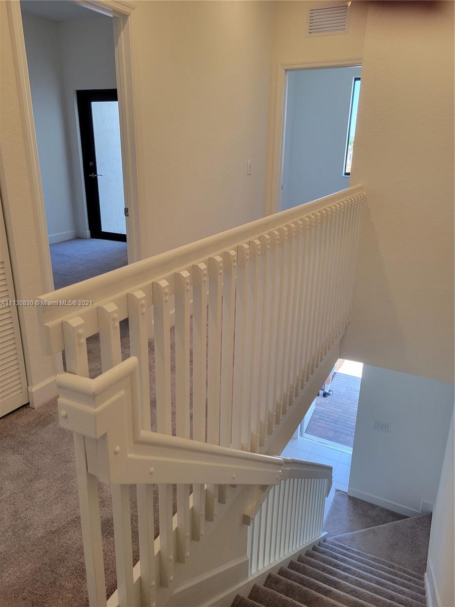 VIA VENTURA NEIGHBORHOOD - Residential Lease