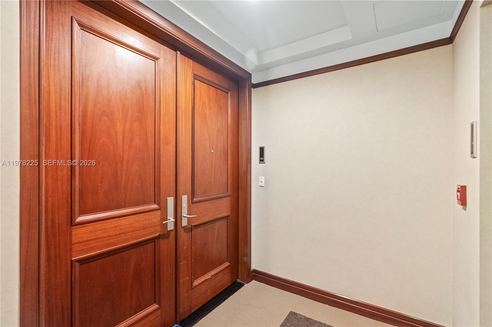 1425 Brickell Ave 44D