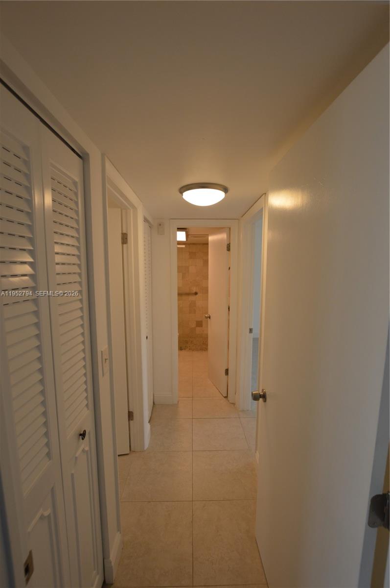 MEADOWBROOK LAKES CONDO - Residential