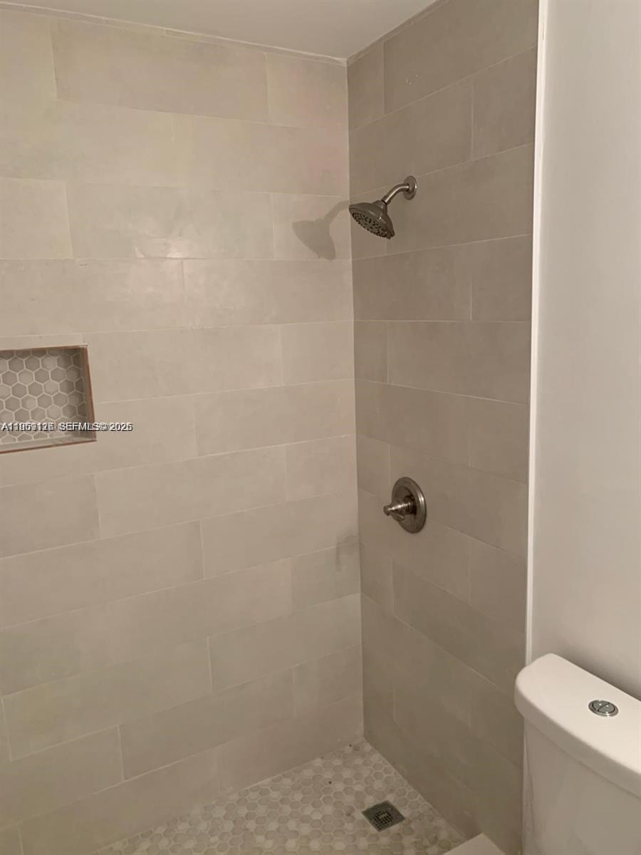 ROYAL PALM PLACE - Residential Lease