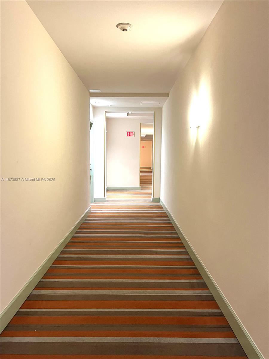 VENTURE AT AVENTURA WEST - Residential