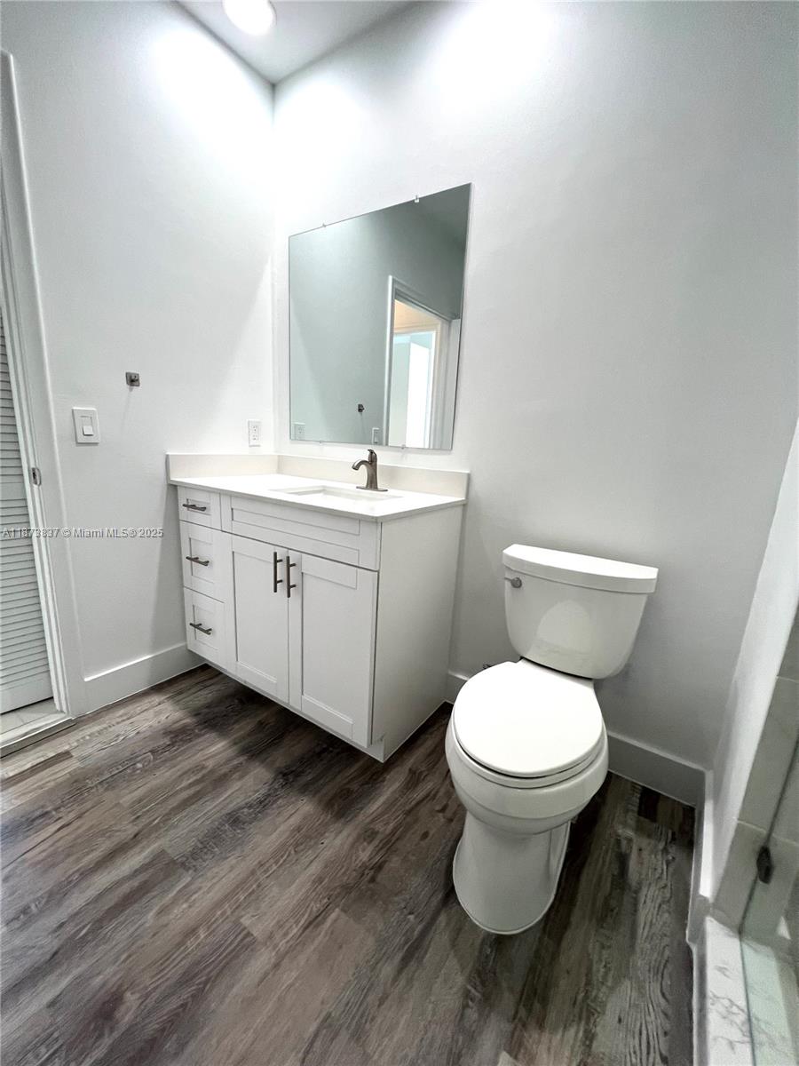 VENTURE AT AVENTURA WEST - Residential