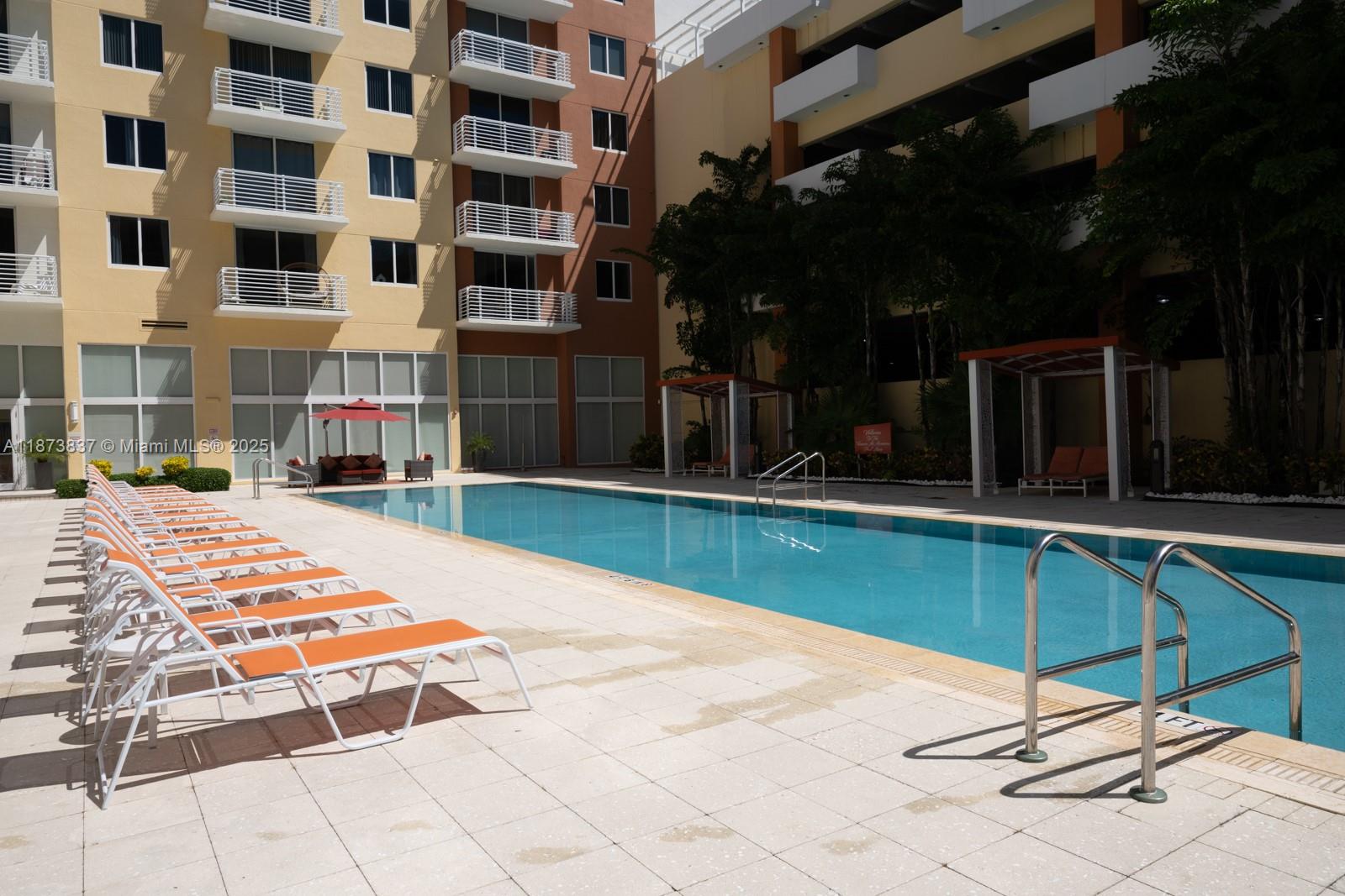 VENTURE AT AVENTURA WEST - Residential