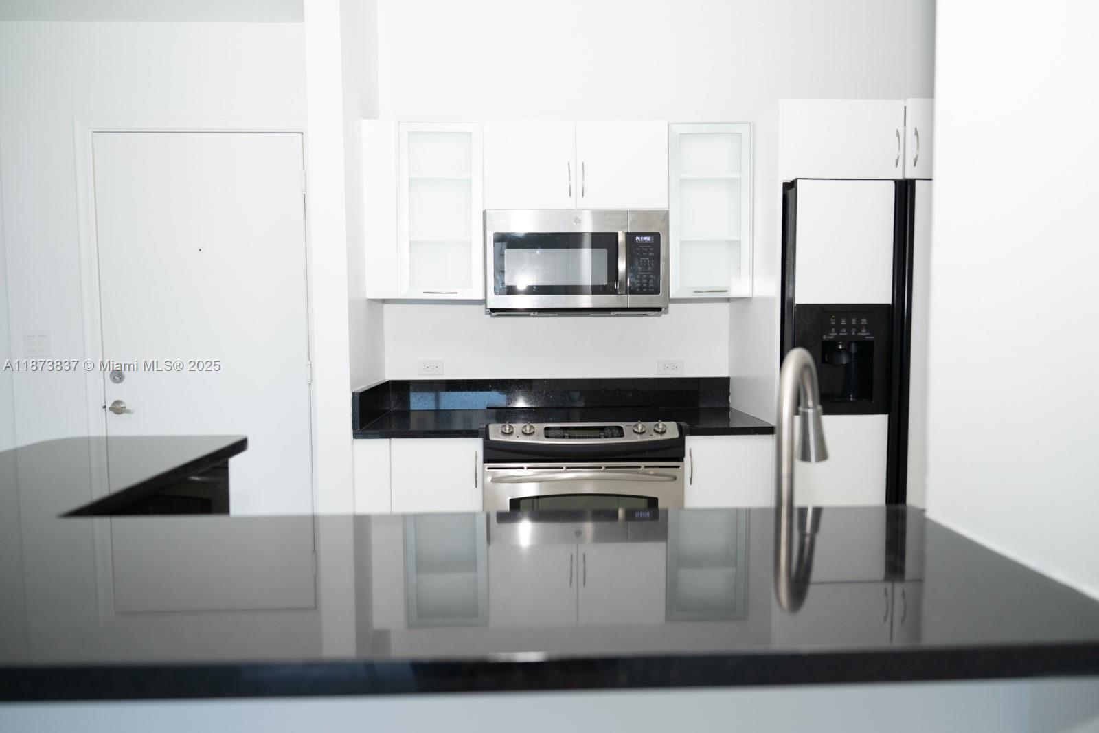 VENTURE AT AVENTURA WEST - Residential