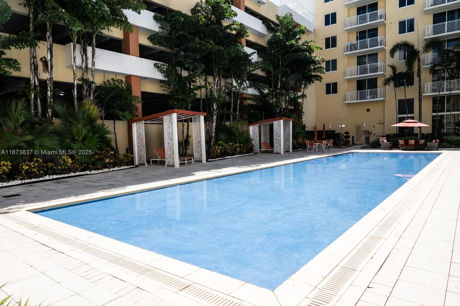 VENTURE AT AVENTURA WEST - Residential