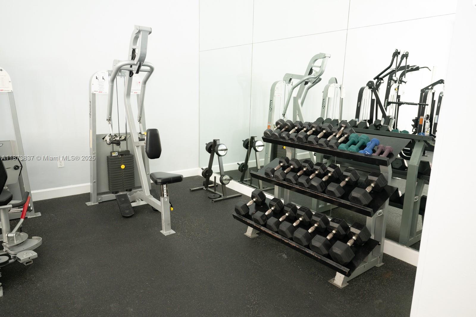 VENTURE AT AVENTURA WEST - Residential