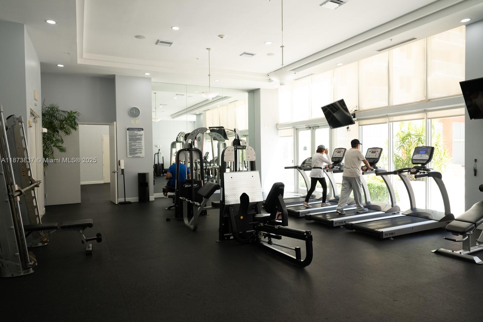 VENTURE AT AVENTURA WEST - Residential