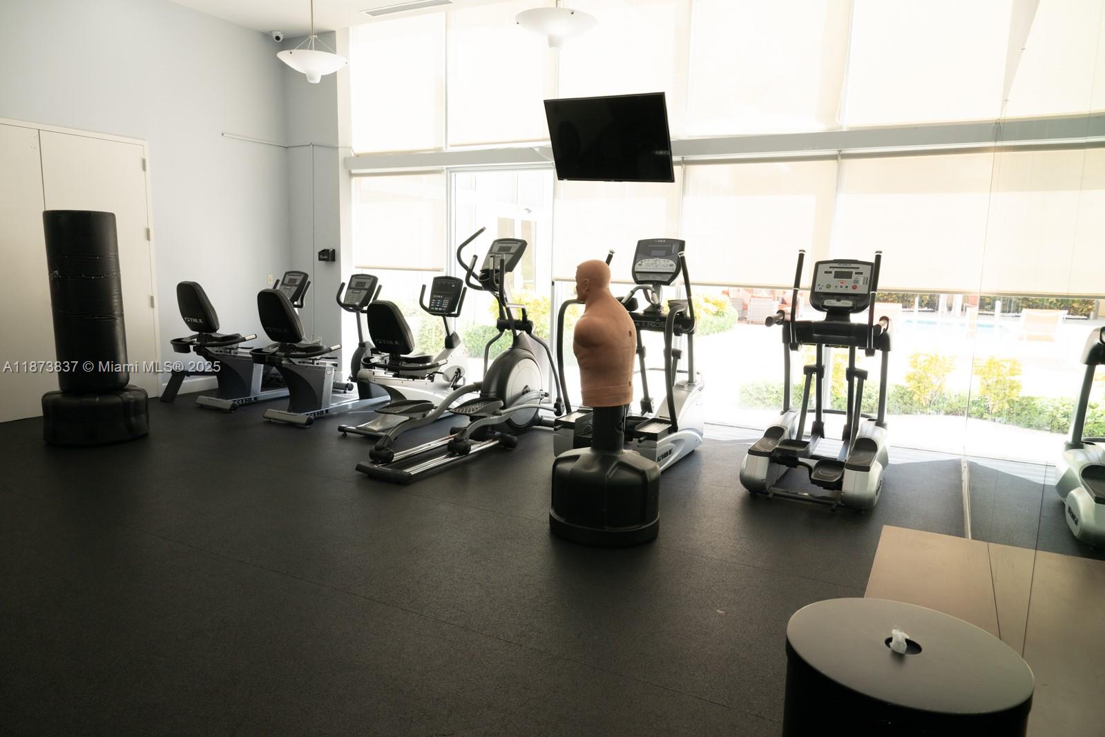 VENTURE AT AVENTURA WEST - Residential