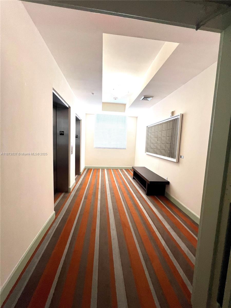 VENTURE AT AVENTURA WEST - Residential