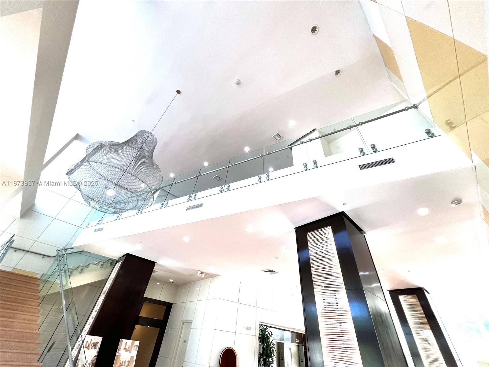 VENTURE AT AVENTURA WEST - Residential